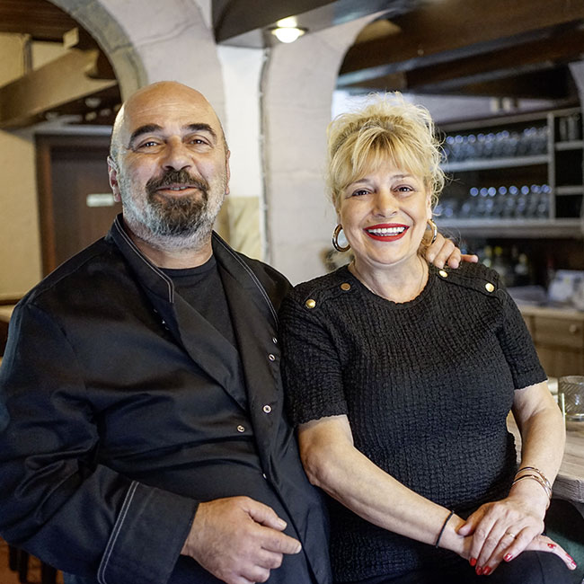 Gastgeber-Ehepaar Adamidis